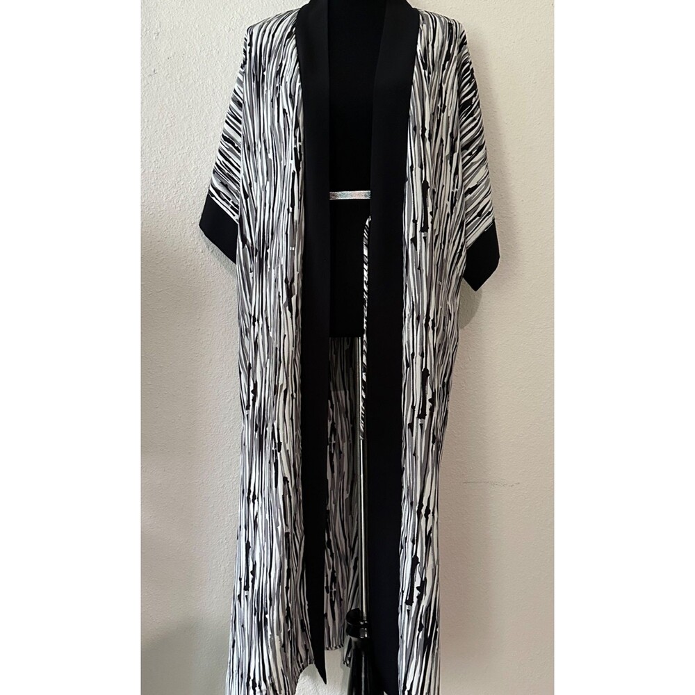 Josie by Natori Black White Abstract Print Long Robe Kimono Loungewear Size M